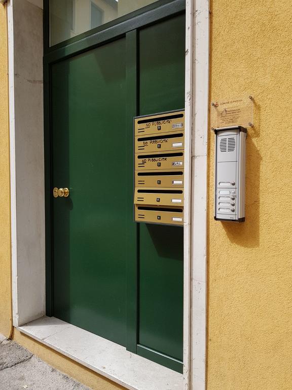 Bsuites Apartment Padova Bagian luar foto